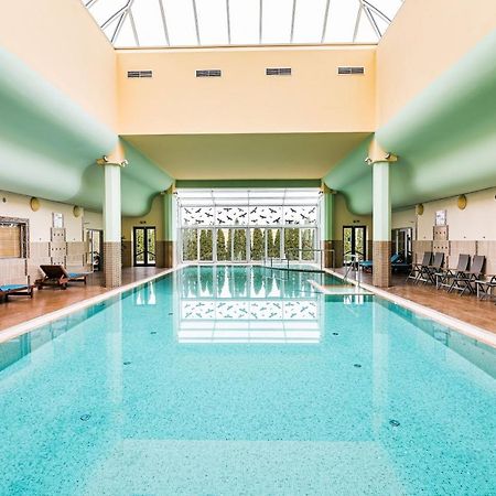 Hotel Savannah Chvalovice  Bagian luar foto